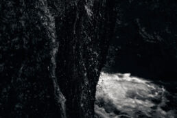 Schwarzweiß-Fotografie, Thema: Landschaft: Wasserfall (Detail)